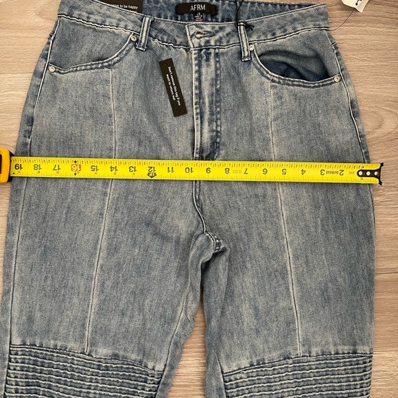 AFRM Dallas motto jean in spring blue wash - Picture 9 of 10